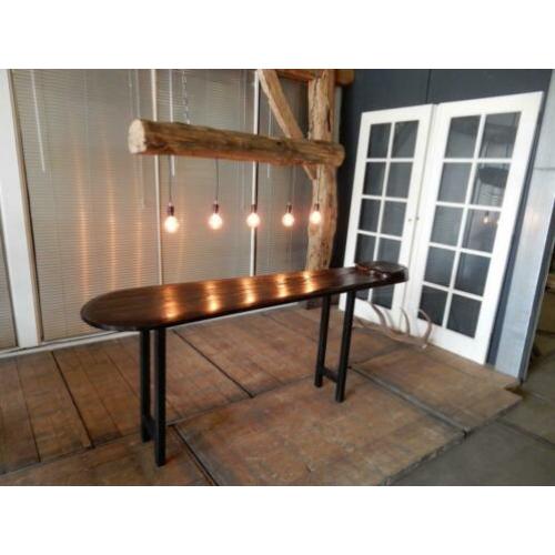 Zwaardtafel.