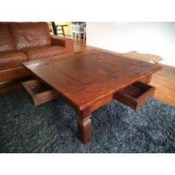 Koloniaal houten salontafel