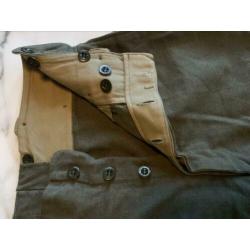 Vintage broek uit 1962 / legergroen