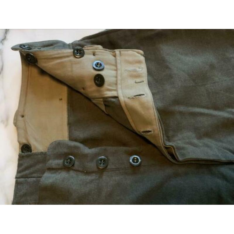 Vintage broek uit 1962 / legergroen