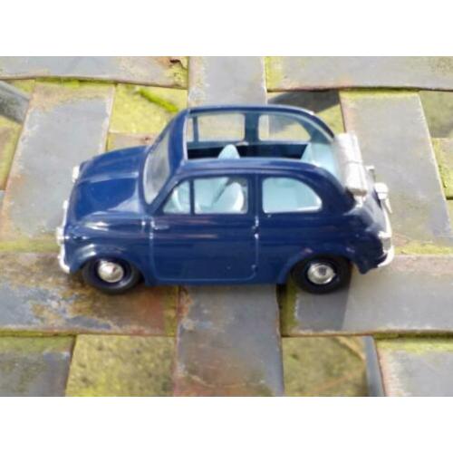 Fiat 500 1/43 VITESSE l-blauw interieur