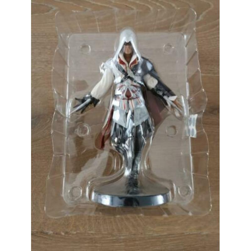 Assassins Creed II (2) figurine / beeldje / statue