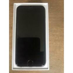Te koop ifhone 6 kleur zwart met doos en oplader 32 gb