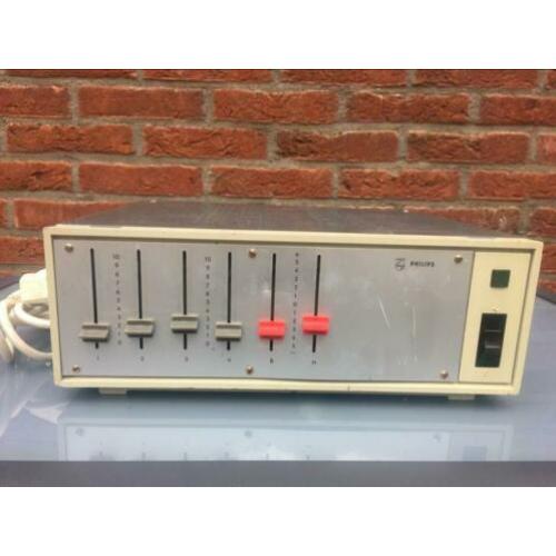 Vintage Philips LBB250 omroep mengversterker