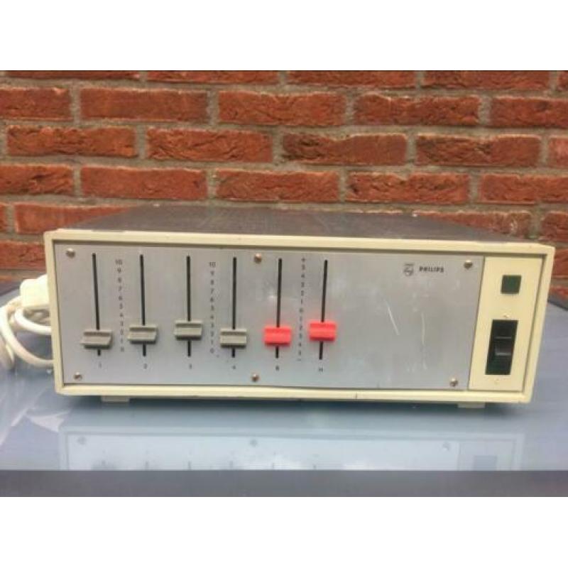 Vintage Philips LBB250 omroep mengversterker