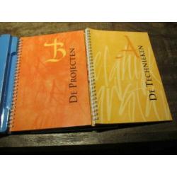 KALIGRAFIE pennen en cursusboek, papier en voorbeeldboeken