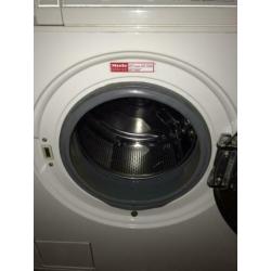 Miele W3616 5kg 1600T wasmachine, gratis Siemens droger!