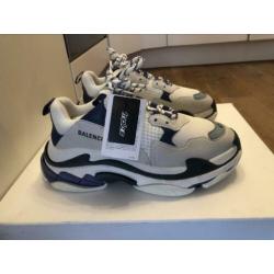 Balanciaga Triple S Carry Sneaker White/Blue/Purple Maat 41