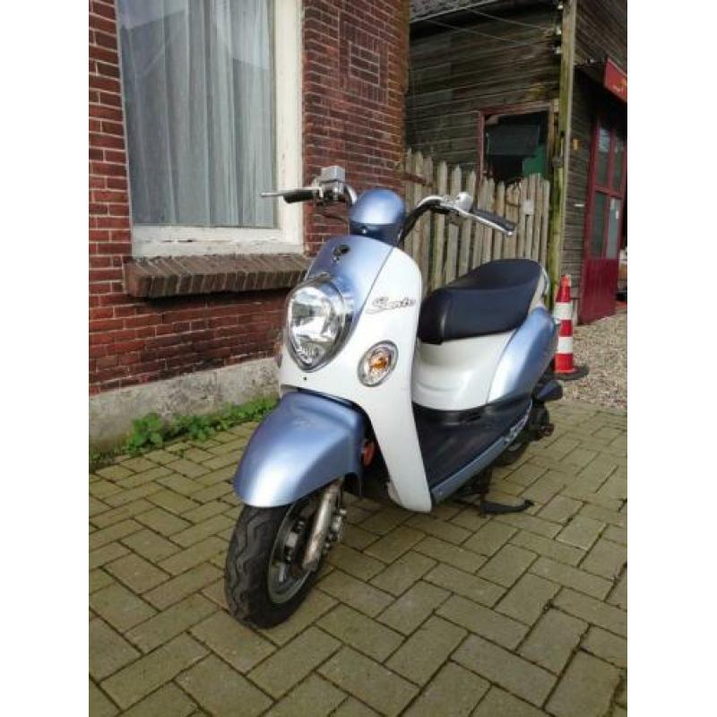 Kymco Sento Snorscooter