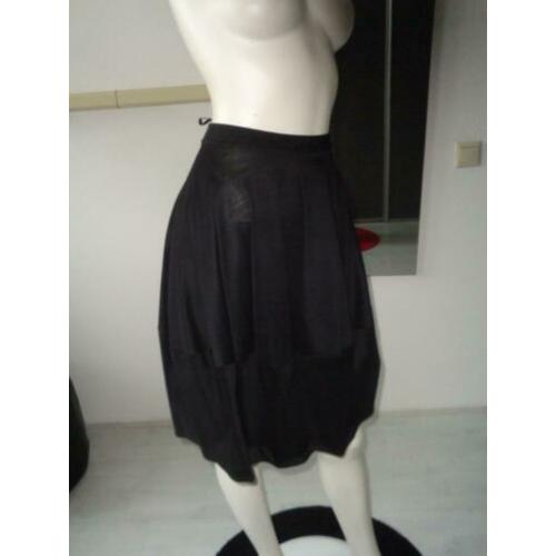 Mk47 CORA KEMPERMAN ZGAN APARTE SPORTIEVE VLOTTE ROK M/L