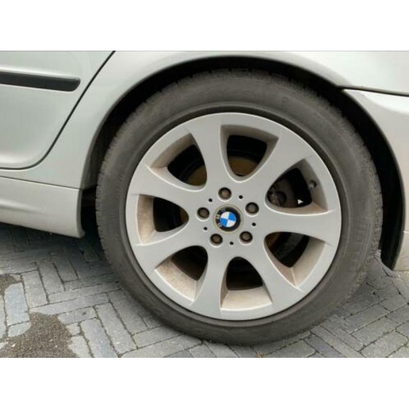 BMW velgen met goede Pirelli winterbanden 225/50/17