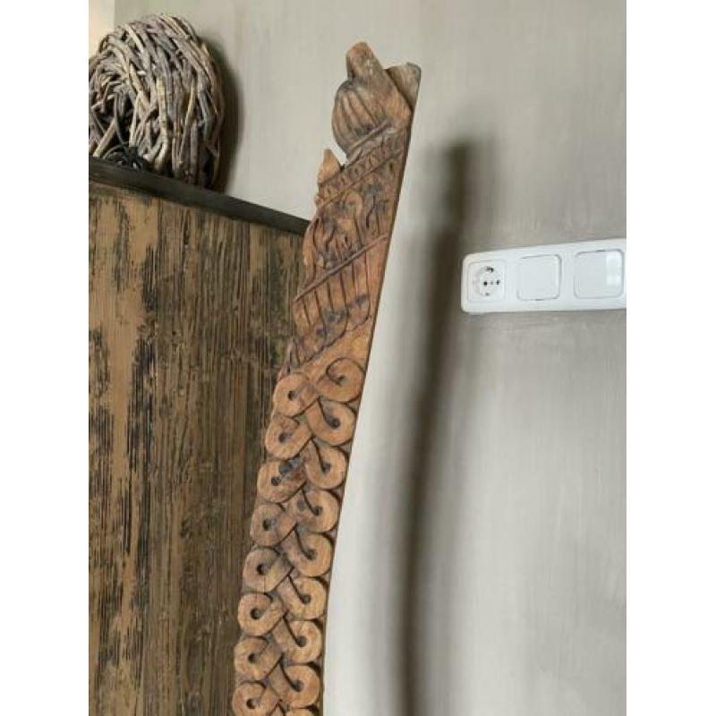 Oud houten ornament uit India