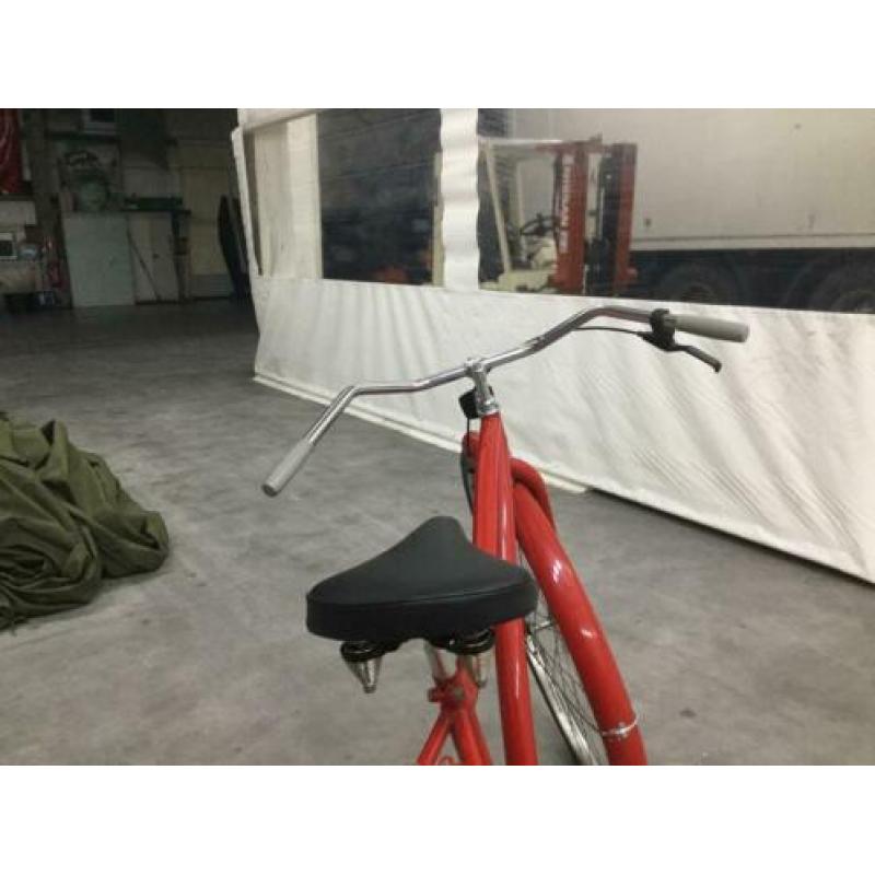 QU-AX monsterbike met 36inch wielen. Betreft demo-model