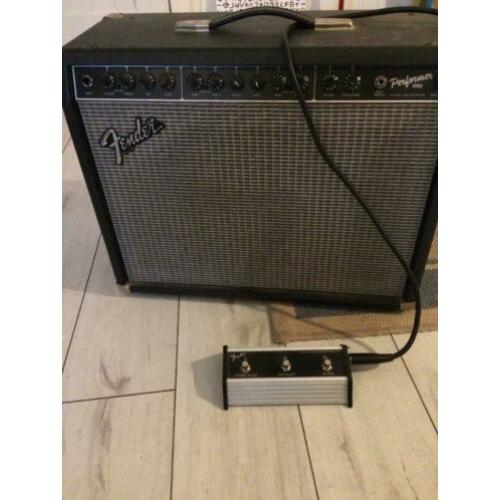 Fender Performer 1000