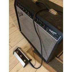 Fender Performer 1000