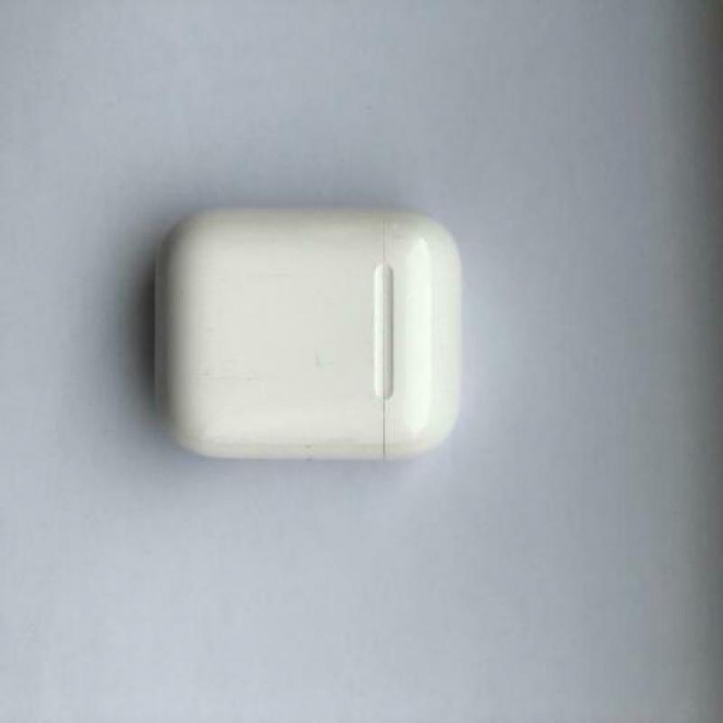Apple 2gn AirPods (alleen rechter) + case