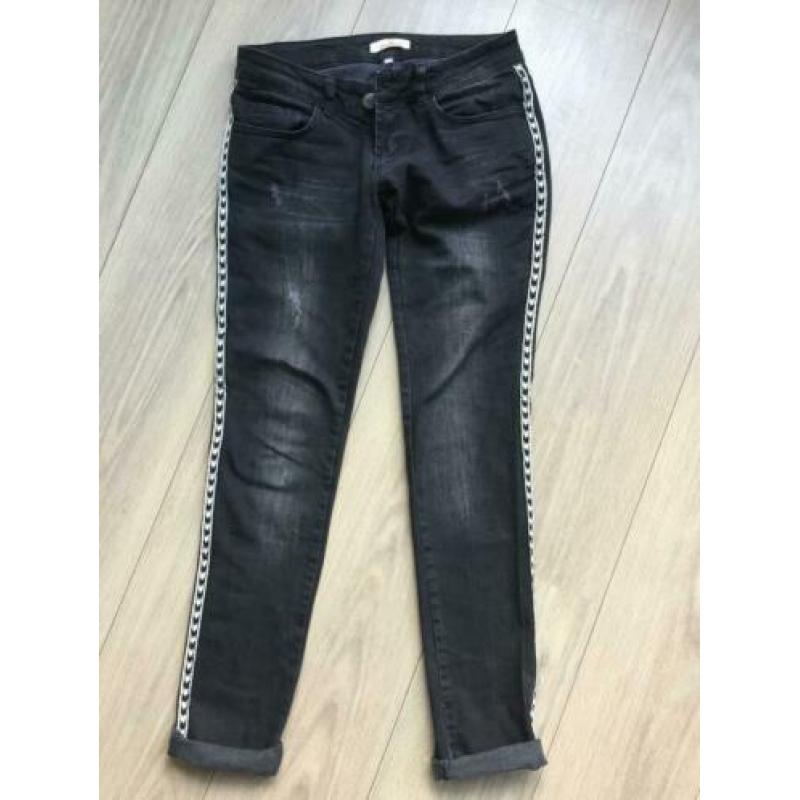 Zwarte jeans, mt.29 (36)