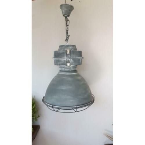 Hanglamp Brilliant. Industriële look.