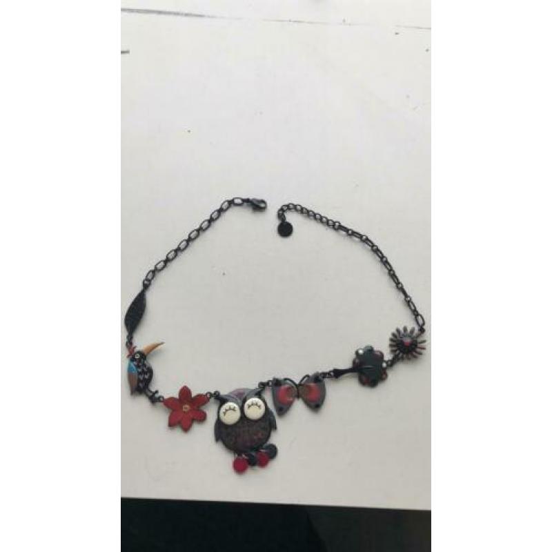 Ketting merk ( LoL bijouw )