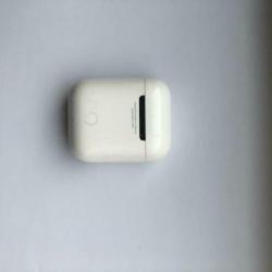Apple 2gn AirPods (alleen rechter) + case