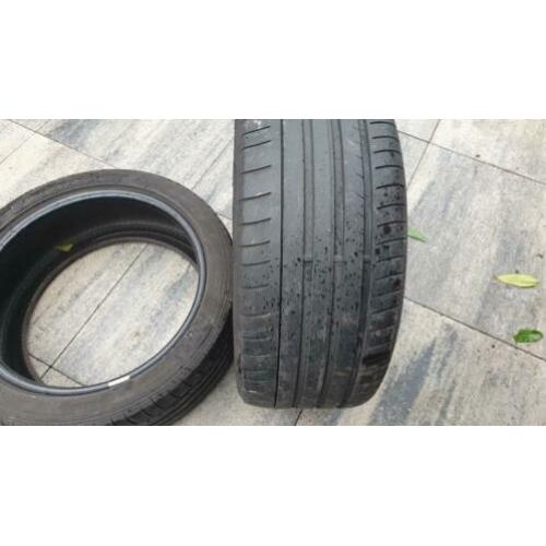 2 x Dunlop Sport Maxx GT 245-40-18