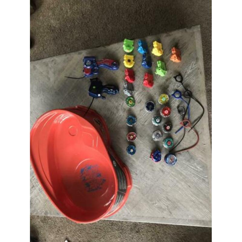 Beyblade in onderdelen/geheel te koop