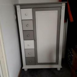 Brocante meiden kastje