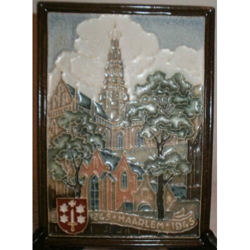 Cloisonne tegel,ter gelegenheid van het 700-bestaan haarlem