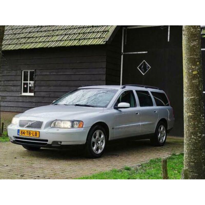 Volvo V70 2.4 140PK 2006 1e eigenaar, Dealer onderhouden
