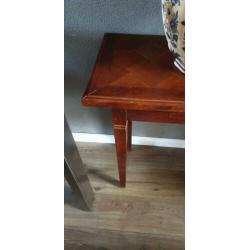 Teakhouten sidetable