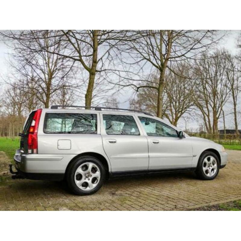 Volvo V70 2.4 140PK 2006 1e eigenaar, Dealer onderhouden
