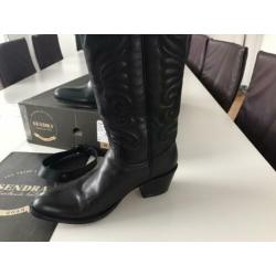 Sendra zwart 40
