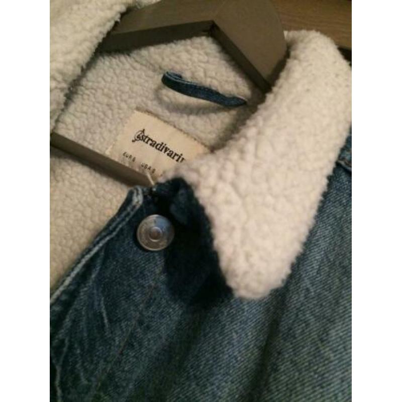 Spijkerjas met bont jeans jacket Stradivarius blauw S