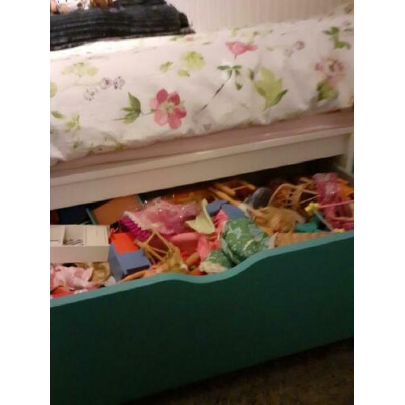 Ikea bed flaxa met lades