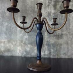 Antieke kandelaar blauw