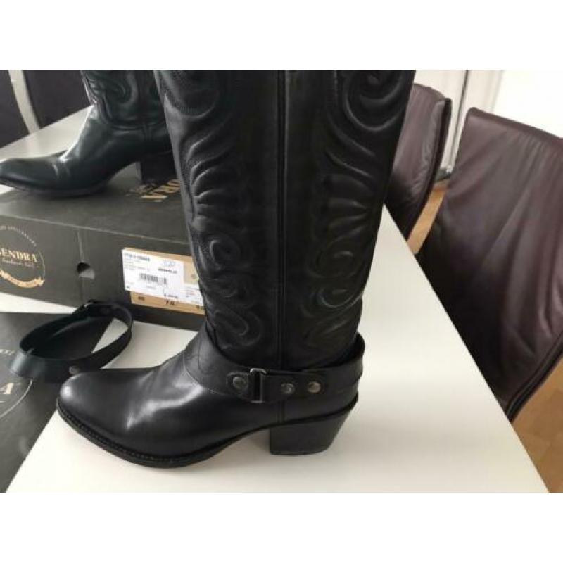 Sendra zwart 40
