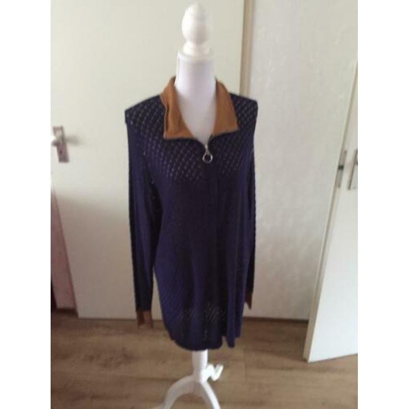 430. Yesta Vest Blauw/Beige Nieuw maat 50