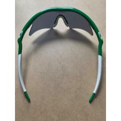 Oakley M Frame groen met grijs glas