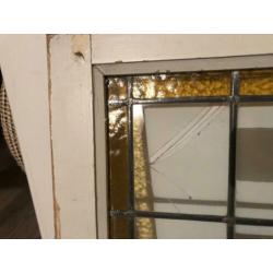 Mooi traditioneel glas in lood raam