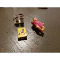 Verschillende voorwerpen poppenhuis