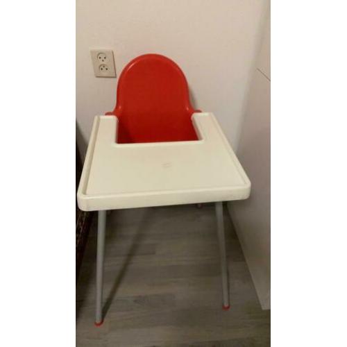 Ikea kinderstoel met blad in goede staat