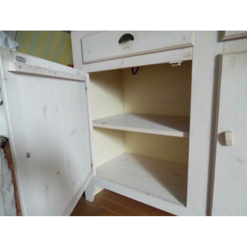 Twee Ikea kasten, HOUT, whitewash