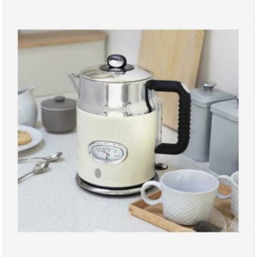 Russel Hobbs Waterkoker Vintage Cream