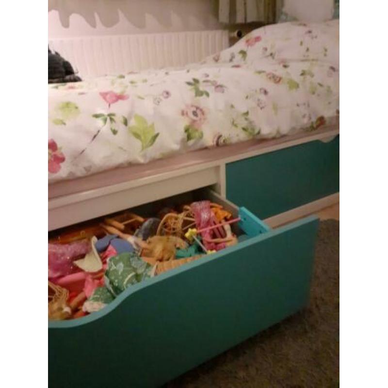 Ikea bed flaxa met lades