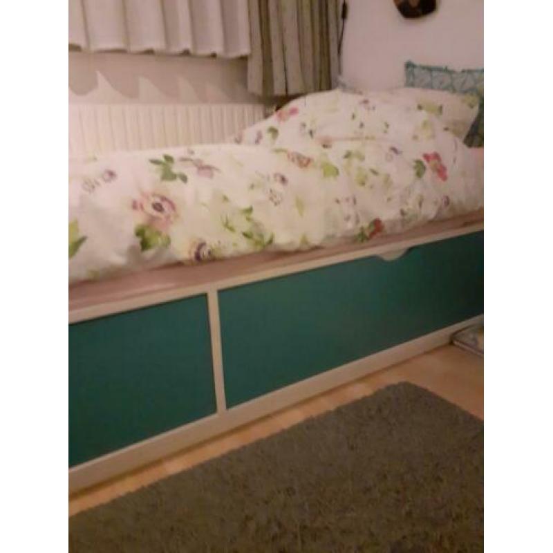 Ikea bed flaxa met lades