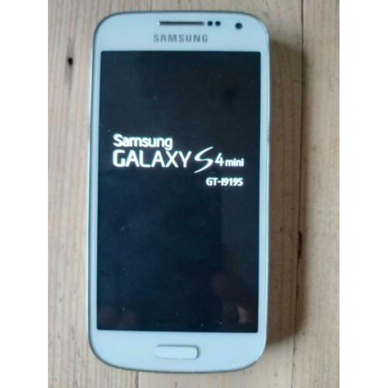 Samsung Galaxy S 4 mini. Kleur wit. ZGOH