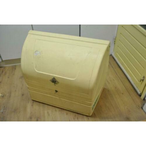 Disselbak kunststof groot t.b.v. caravan / aanhanger etc.