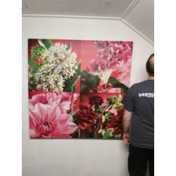 Canvas met diverse bloemen 122 x 122cm.