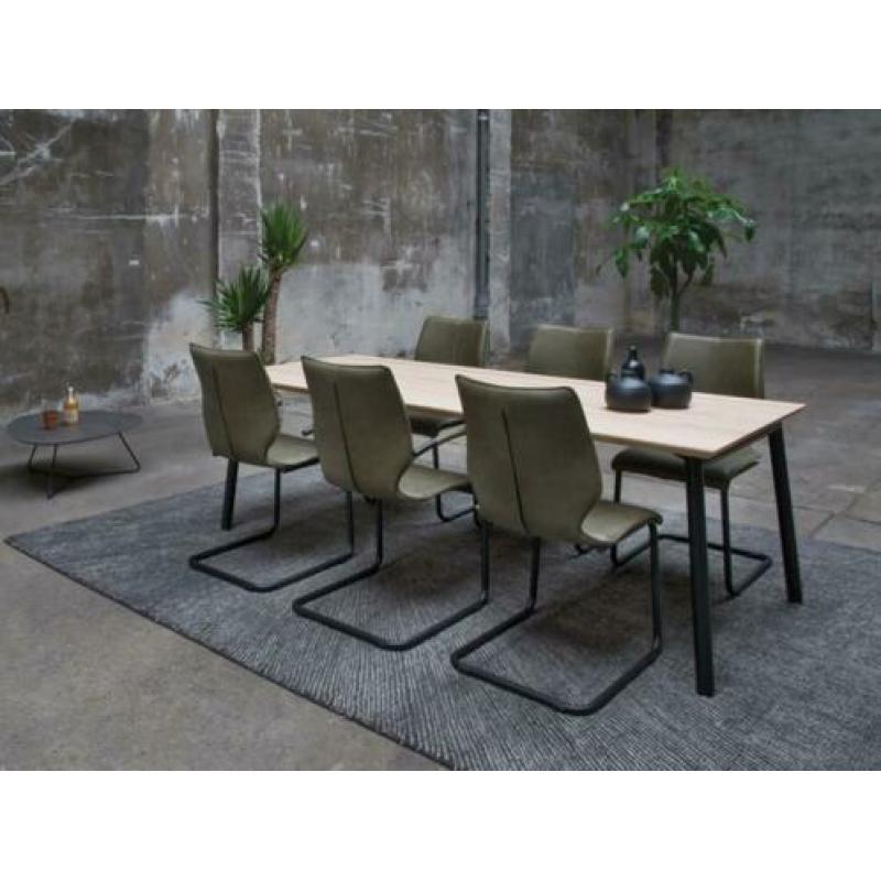 Prachtige design tafels van Bree's New World bij Chairs@home