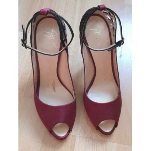 Giuseppe Zanotti new bourdeaux pumps in size 39